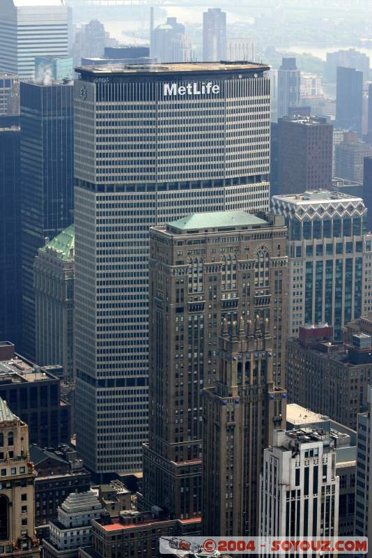 PanAm
Même si maintenant son nom est Met Life il restera toujours connue sous son 1er nom
