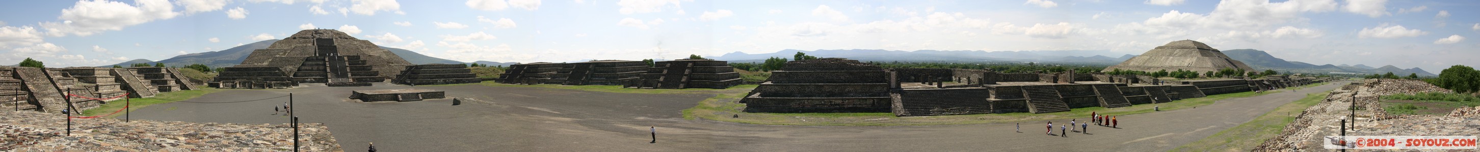 Teotihuacan - Vue panoramique de la Chaussee aux morts
Mots-clés: Ruines patrimoine unesco