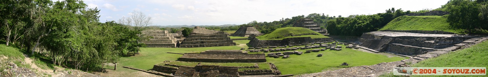 El Tajin - Vue panoramique depuis Tajin Chico
Mots-clés: Ruines patrimoine unesco panorama