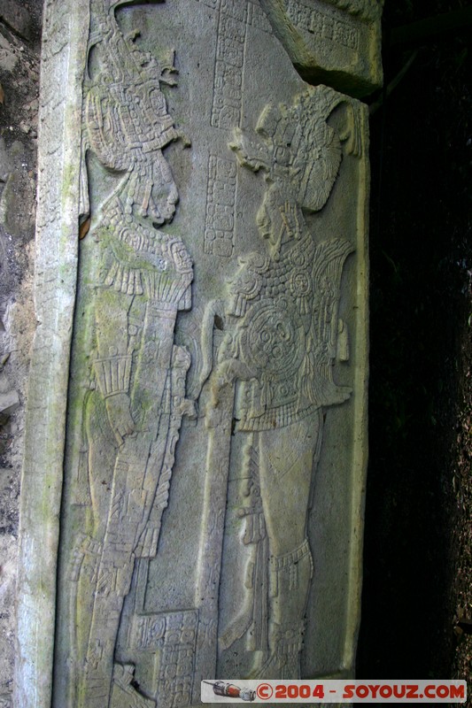 Yaxchilan - stele
Mots-clés: Ruines