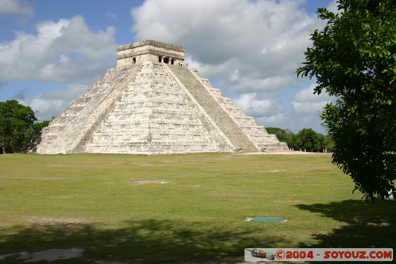 Chichen Itza - Castillo
Mots-clés: Ruines Maya patrimoine unesco