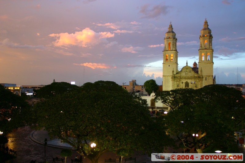 Campeche - Catedral
Mots-clés: patrimoine unesco orage sunset