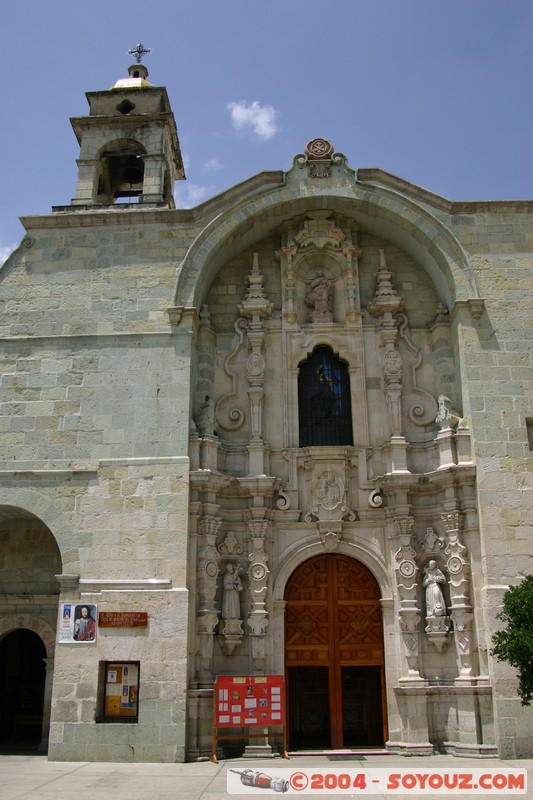 Oaxaca
Mots-clés: Eglise patrimoine unesco