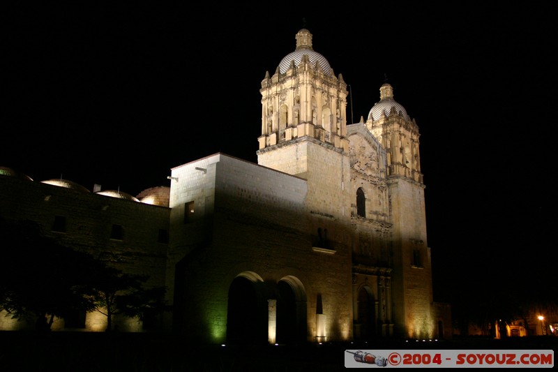 Oaxaca - Iglesia Santo Domingo
Mots-clés: Nuit Eglise patrimoine unesco