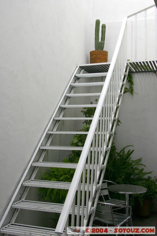 Queretaro - Hostal Jirafa Roja
Mots-clés: Insolite