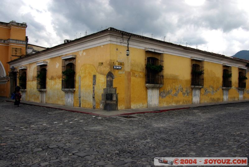 Angle 1a calle Poniente et 5a av Norte
