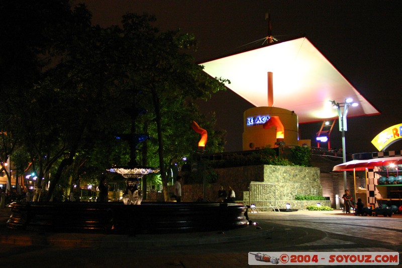 Guayaquil - Malecon 2000
Mots-clés: Ecuador Nuit