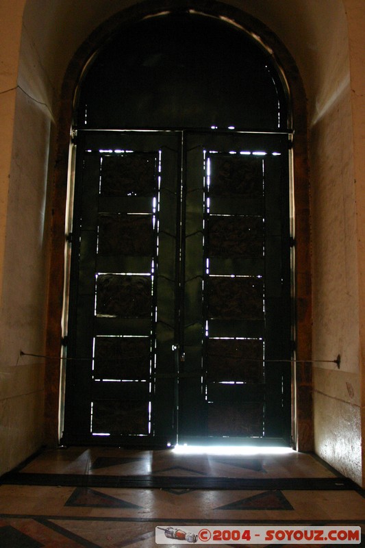 Cuenca - Catedral
Mots-clés: Ecuador Eglise patrimoine unesco