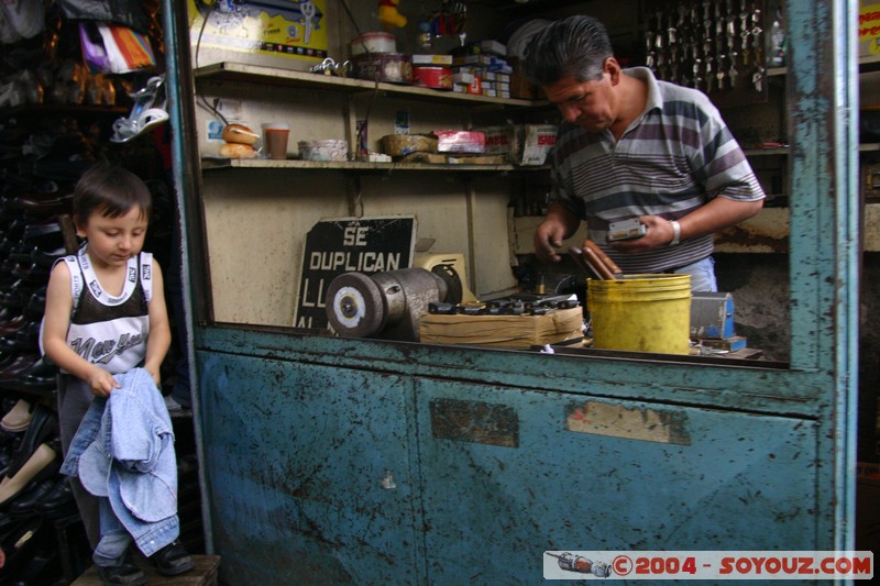 Cuenca - Mercado 9 de Octubre
Mots-clés: Ecuador Marche