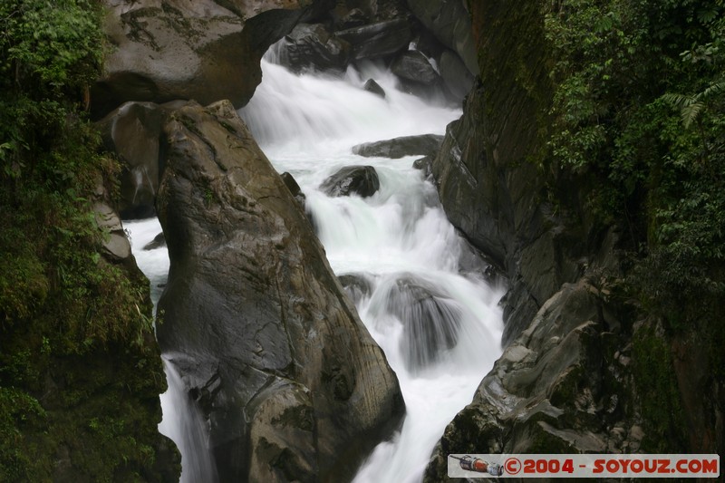 Ruta de las cascadas - Cascada Pailon del Diablo
Mots-clés: Ecuador cascade