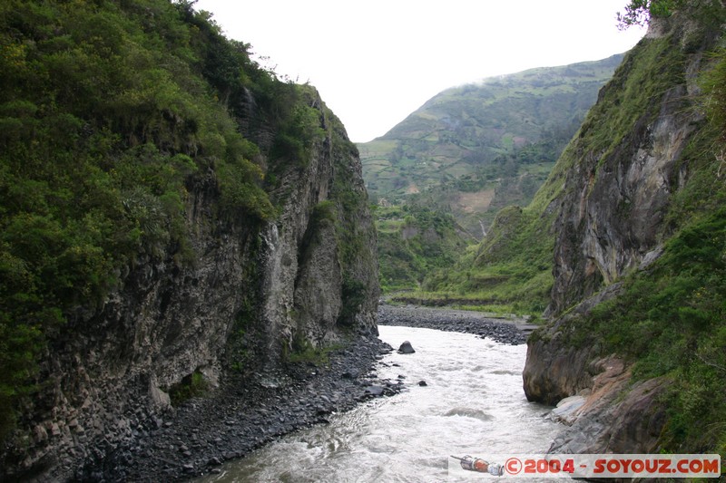 Banos - Rio Pastaza
Mots-clés: Ecuador RiviÃ¨re Riviere