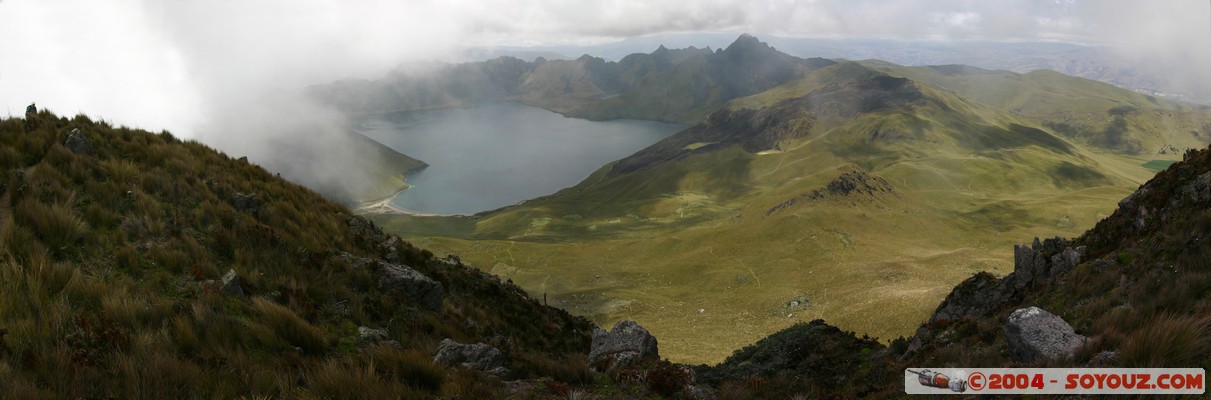 Lagunas de Mojanda - Laguna Cariocha (3710m) - panorama
Mots-clés: Ecuador Lac panorama