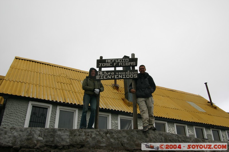 Cotopaxi - Reugio Jose Ribas (4800m) with Evy
Mots-clés: Ecuador volcan