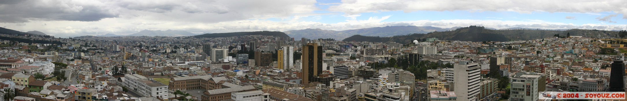 Quito - Basilica del Sagrado Voto Nacional - panoramique
Mots-clés: Ecuador Eglise panorama