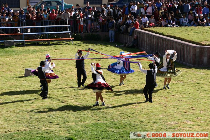 Cuzco - Qorikancha - Danzas Folkloricas
Mots-clés: peru Danse Folklore personnes cusco