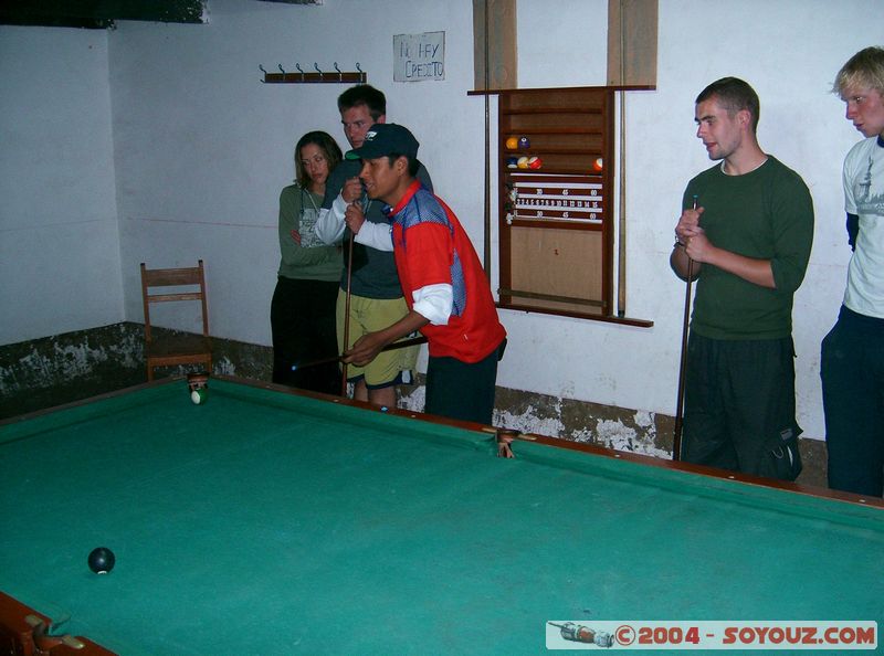Camino Inca - Santa Teresa - Au club de billard
Mots-clés: peru Camino Inca Alternativo sport