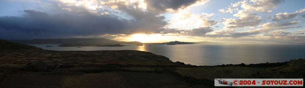 Lago Titicaca - Isla Amantani - Sunset - panorama
Stitched Panorama
Mots-clés: peru sunset Lac panorama