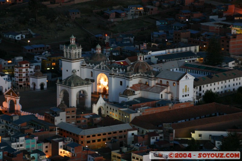 Copacabana - Catedral de La Virgen de La Candelaria
Mots-clés: sunset Eglise Nuit