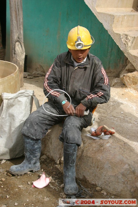 Cerro Rico - Mina Candelaria - Demonstration d'explosion de TNT
Mots-clés: Mine