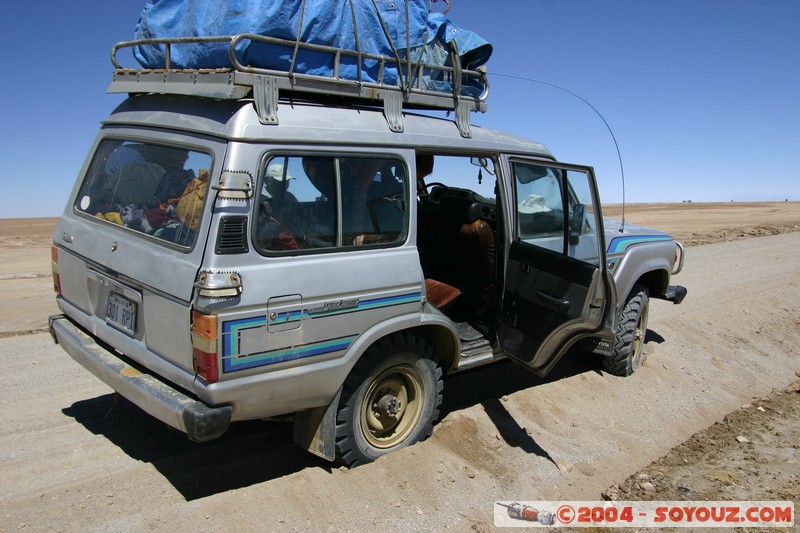 Colchani
Mots-clés: voiture