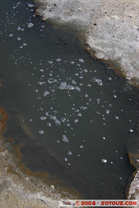Salar de Uyuni - Jeux de couleurs minerales
