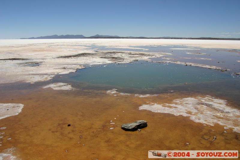 Salar de Uyuni - Jeux de couleurs minerales
