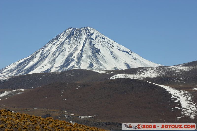 Reserva Nacional Los Flamencos - Volcan Chiliques
Mots-clés: chile Montagne volcan
