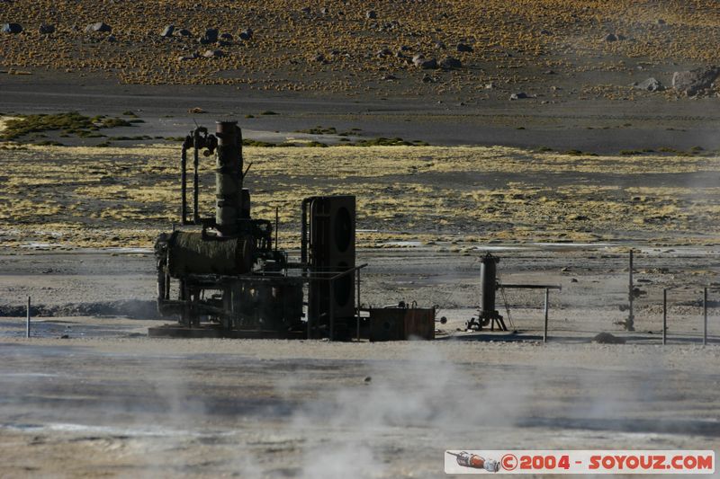 Los Geiseres del Tatio - Centrale geothermique
Mots-clés: chile geyser usine