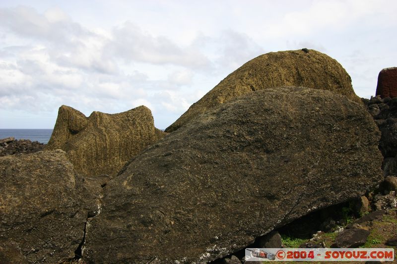 Ile de Paques - Moai
Mots-clés: chile Ile de Paques Easter Island patrimoine unesco Moai animiste sculpture