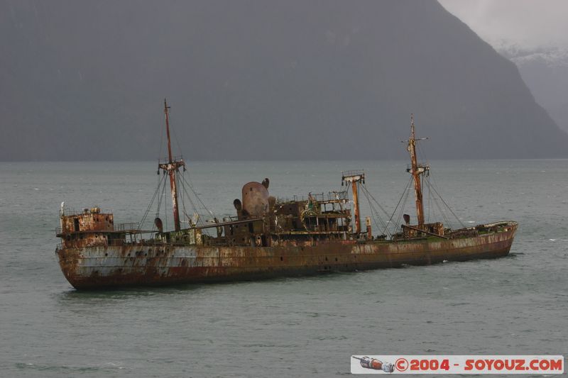 Canales Patagonicos - Epave
Mots-clés: chile bateau Ruines