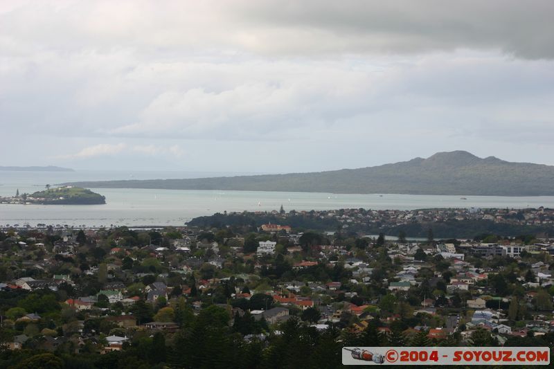 Auckland from One Tree Hill Domain
Mots-clés: New Zealand North Island coast to coast mer