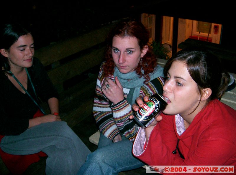 Auckland - Backpackers BBQ - Camille et Eleonore
Mots-clés: New Zealand North Island backpackers Nuit