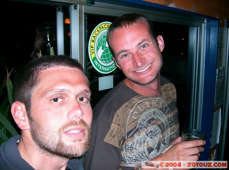 Paiha - Backpackers party - With Erik
Mots-clés: New Zealand North Island backpackers