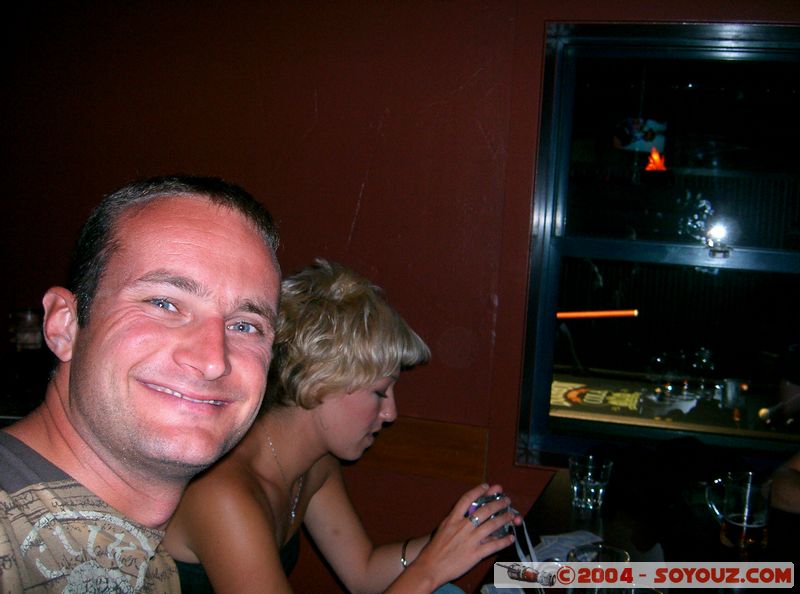 Paiha - Backpackers party
Mots-clés: New Zealand North Island backpackers