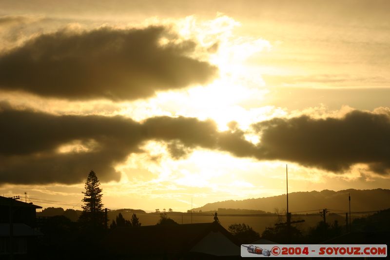 Rotorua - Ohinemutu - Tamatekapua Meeting House
Mots-clés: New Zealand North Island maori sunset