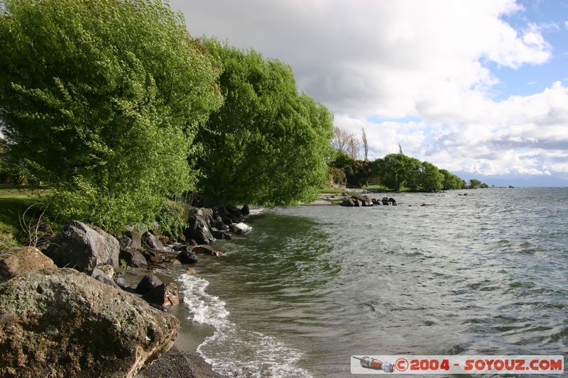 Lake Taupo
Mots-clés: New Zealand North Island Lac Arbres