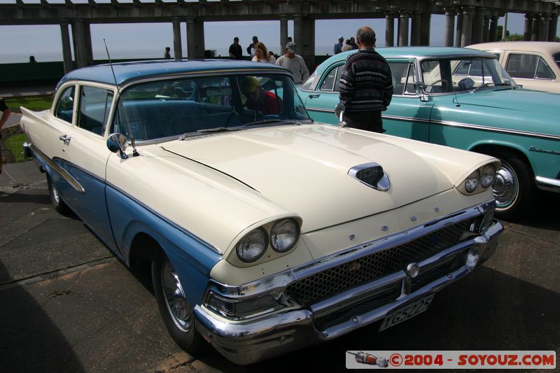 Napier - Old Cars Exhibition - Ford
Mots-clés: New Zealand North Island voiture