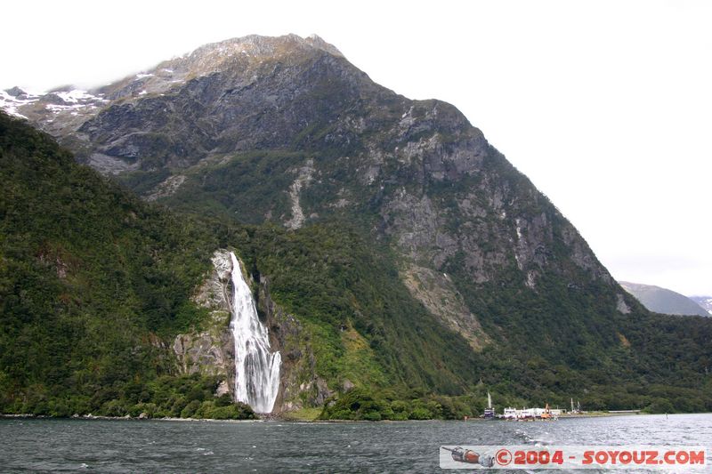 Milford Sound - Bowen Falls
Mots-clés: New Zealand South Island patrimoine unesco Montagne cascade