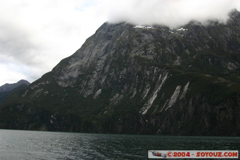 Milford Sound
Mots-clés: New Zealand South Island patrimoine unesco Montagne
