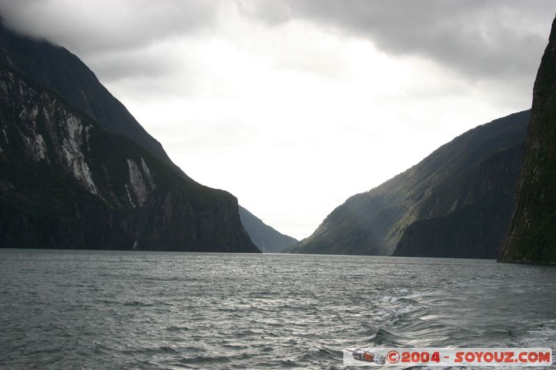 Milford Sound
Mots-clés: New Zealand South Island patrimoine unesco Montagne