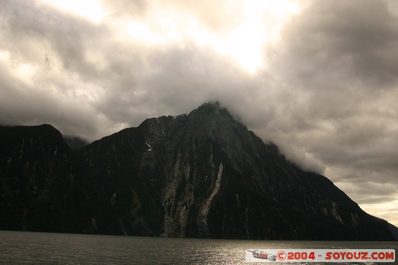 Milford Sound
Mots-clés: New Zealand South Island patrimoine unesco Montagne