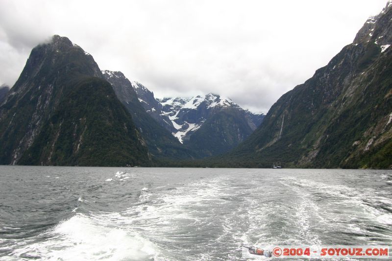 Milford Sound - Harrison Cove
Mots-clés: New Zealand South Island patrimoine unesco Montagne
