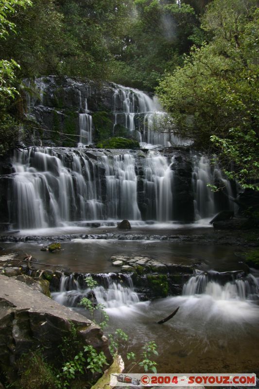 The Catlins - Purakaunui Falls
Mots-clés: New Zealand South Island cascade