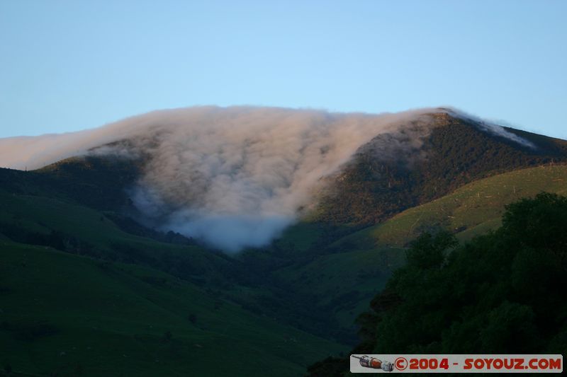 Banks Peninsula at dusk
Mots-clés: New Zealand South Island sunset brume