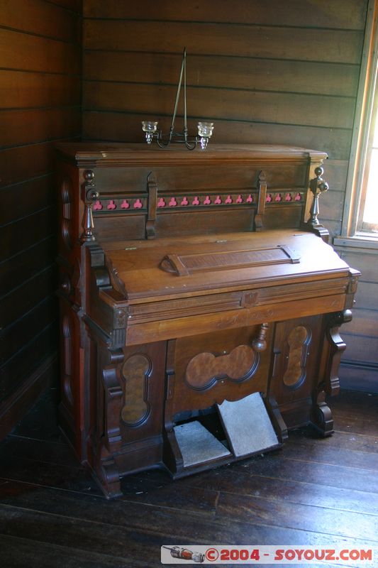 Banks Peninsula - Onuku
Mots-clés: New Zealand South Island Eglise maori musique