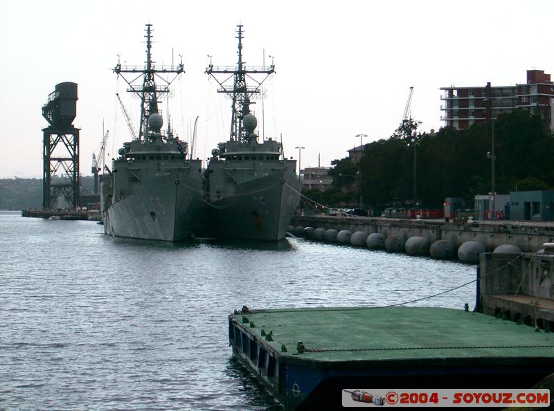Sydney - HMAS Newcastle (FFG-06) and HMAS Melbourne (FFG 05)
Mots-clés: bateau
