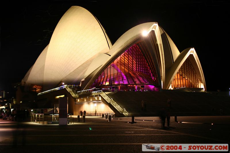Sydney by Night - Opera House
Mots-clés: Nuit patrimoine unesco Opera House