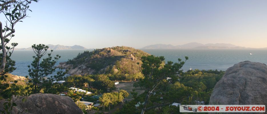 Magnetic Island - View on Arcadia - panorama
Mots-clés: panorama