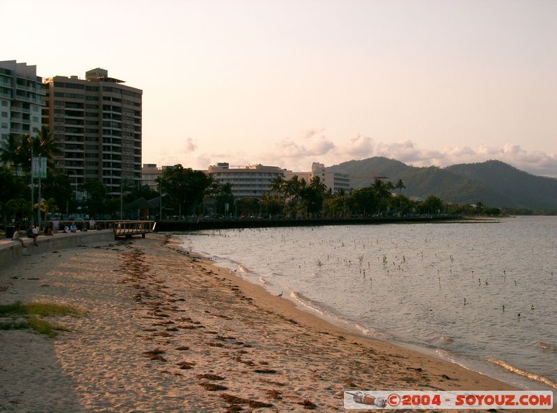 Cairns - Esplanade
