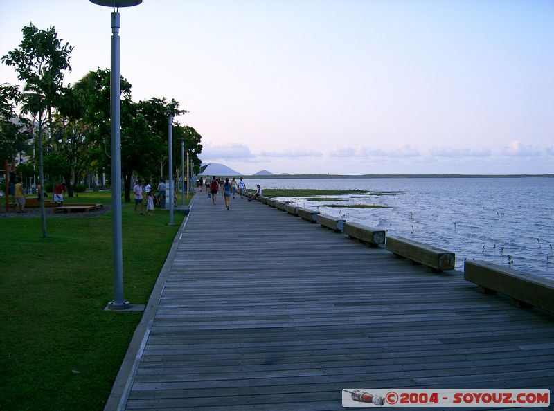 Cairns - Esplanade
